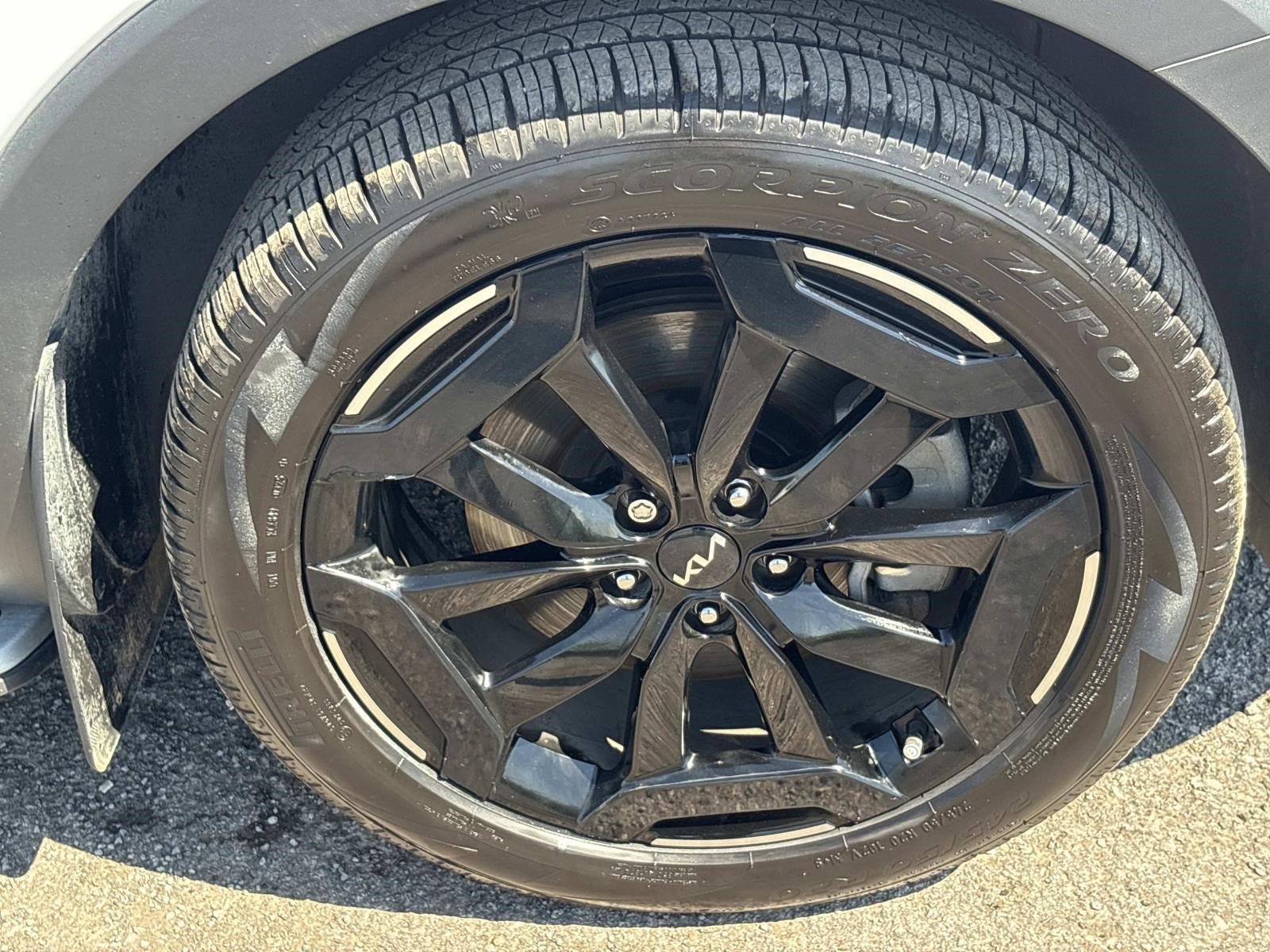 Used 2024 Kia Telluride S w/ S Sunroof Package image 9