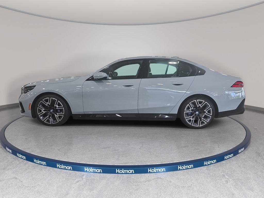 Used 2024 BMW i5 eDrive40i w/ M Sport Package RWD image 8