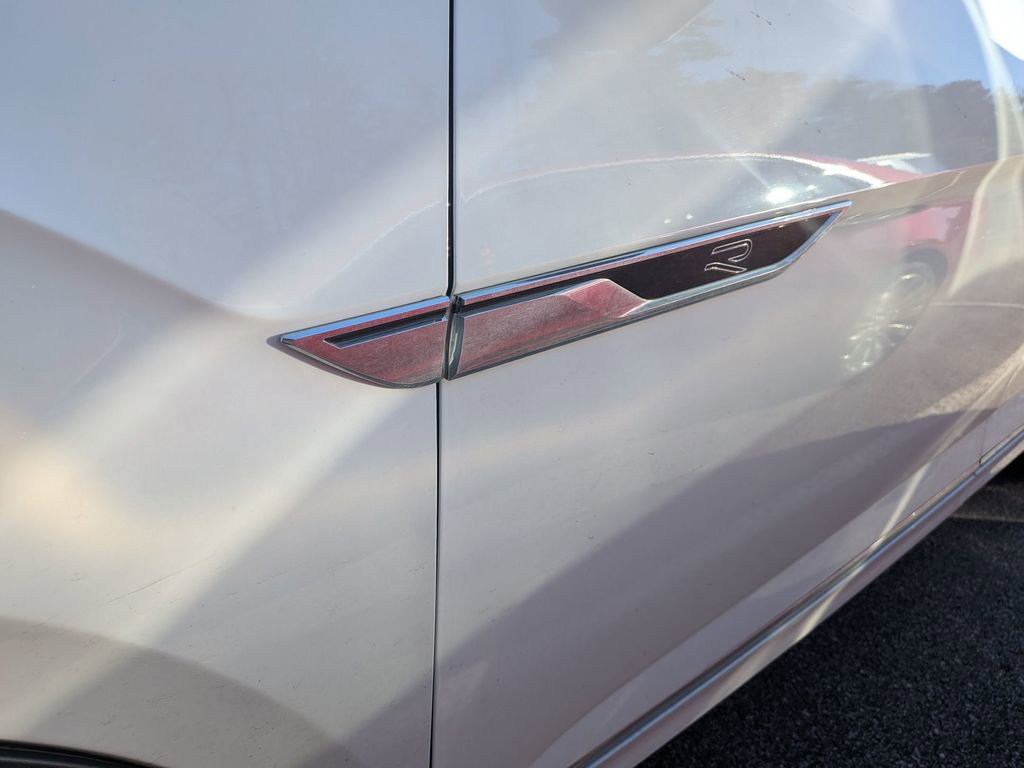 Used 2021 Volkswagen Atlas SEL R-Line image 4