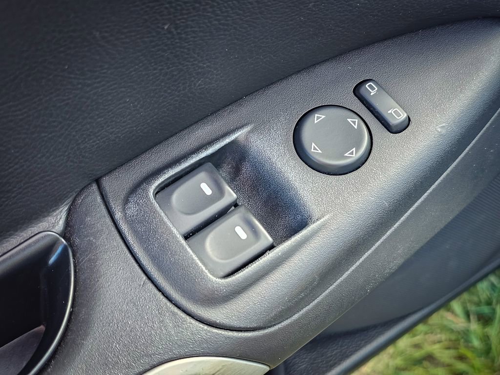 Used 2013 Chevrolet Corvette Grand Sport image 12