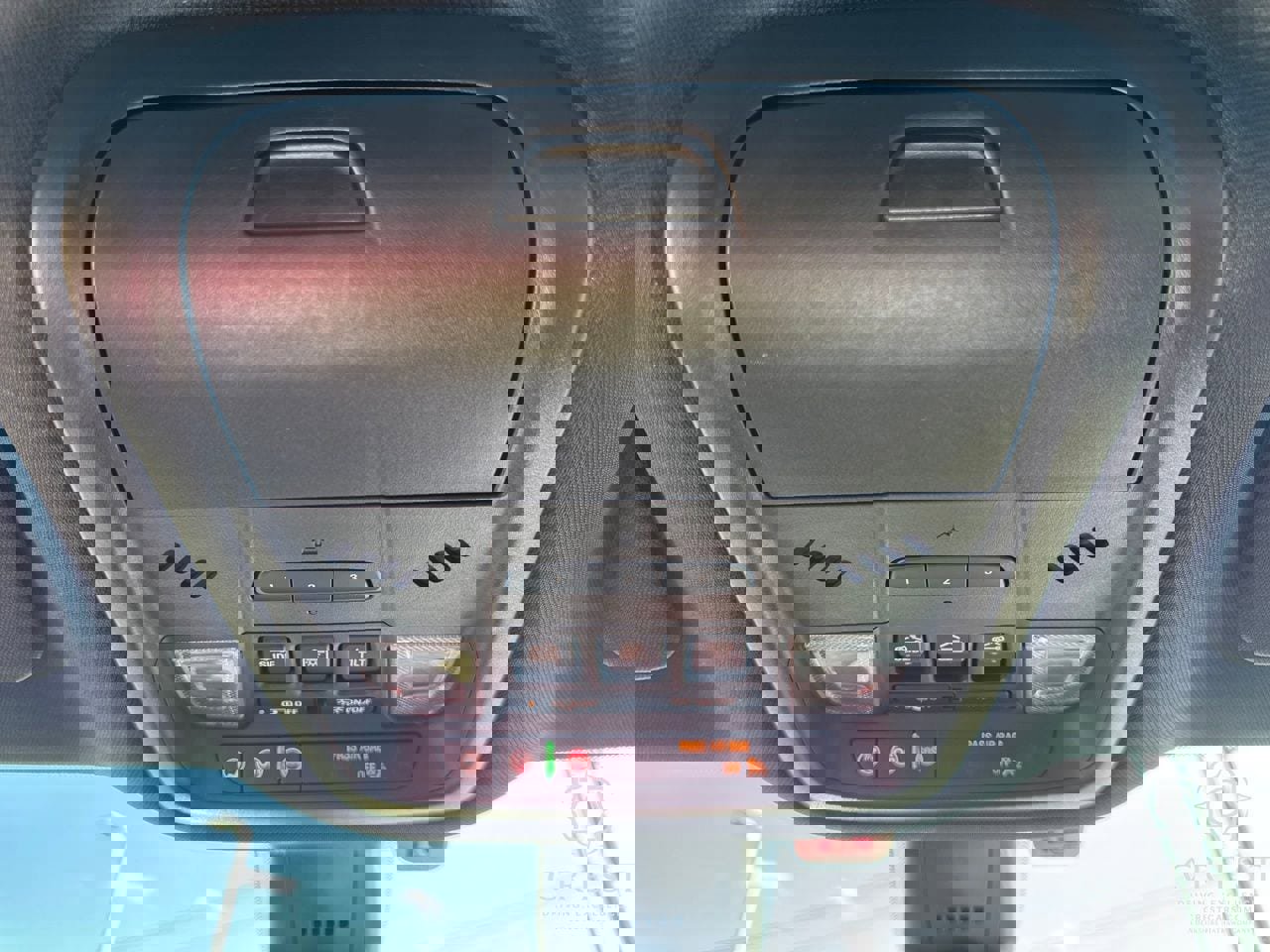 Used 2023 Buick Enclave Avenir image 23