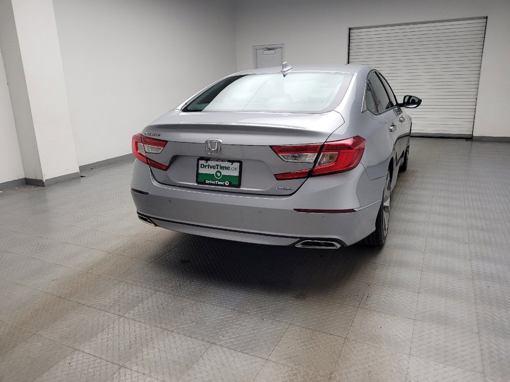 Used 2018 Honda Accord Touring image 7
