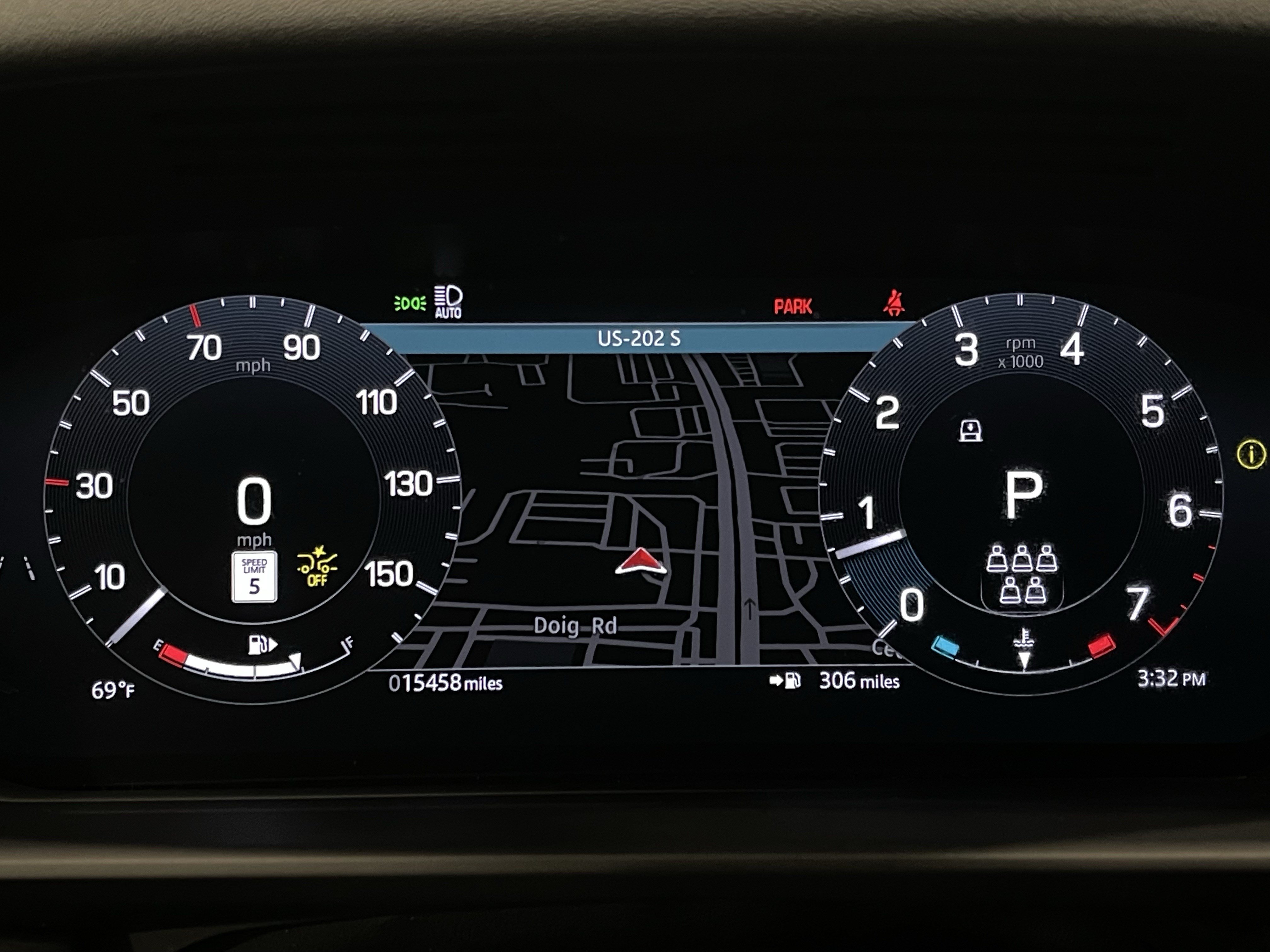 Used 2025 Land Rover Discovery Dynamic SE AWD/4WD image 20