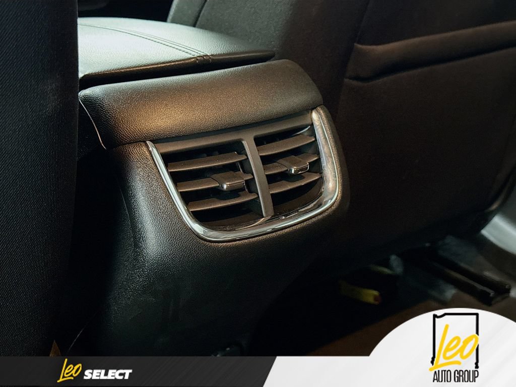 Used 2023 Chevrolet Malibu LT FWD image 27