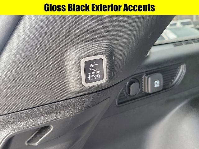 Used 2023 Jeep Grand Cherokee Altitude image 28