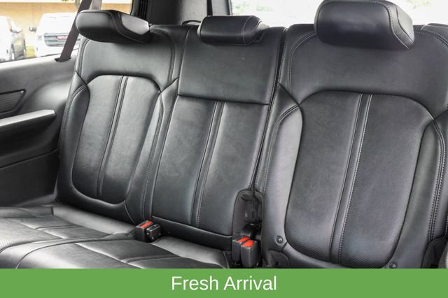 Used 2024 Jeep Wagoneer L Series II w/ Flexible Seating Group AWD/4WD image 15