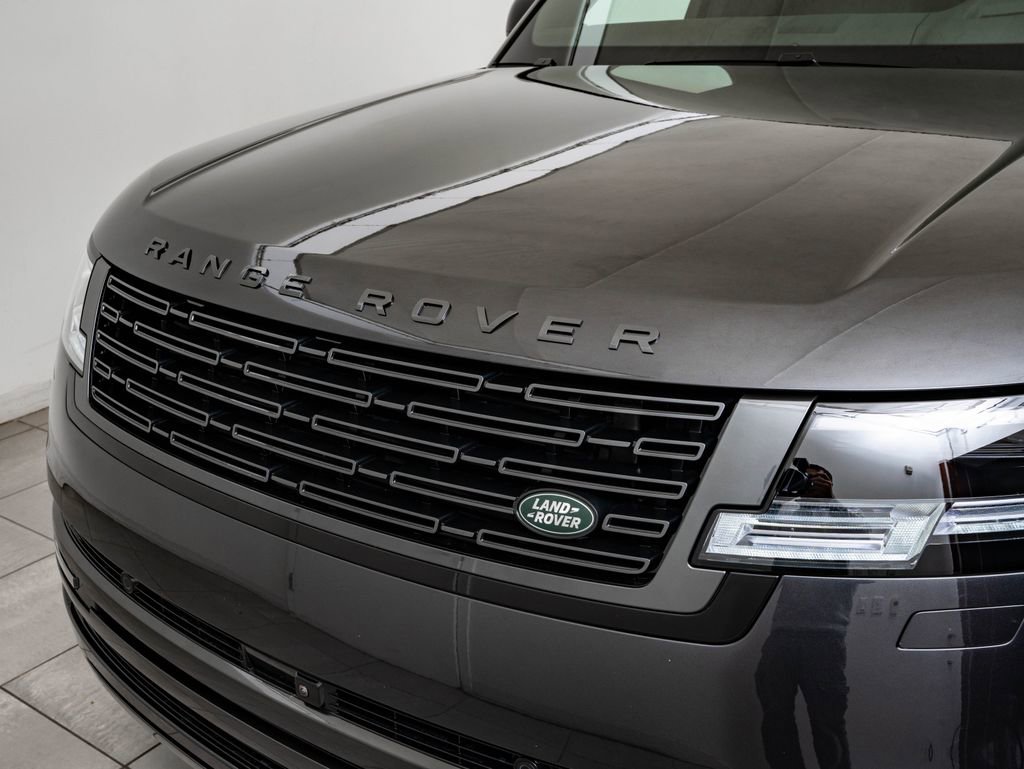 New 2026 Land Rover Range Rover Long Wheelbase SE AWD/4WD image 16