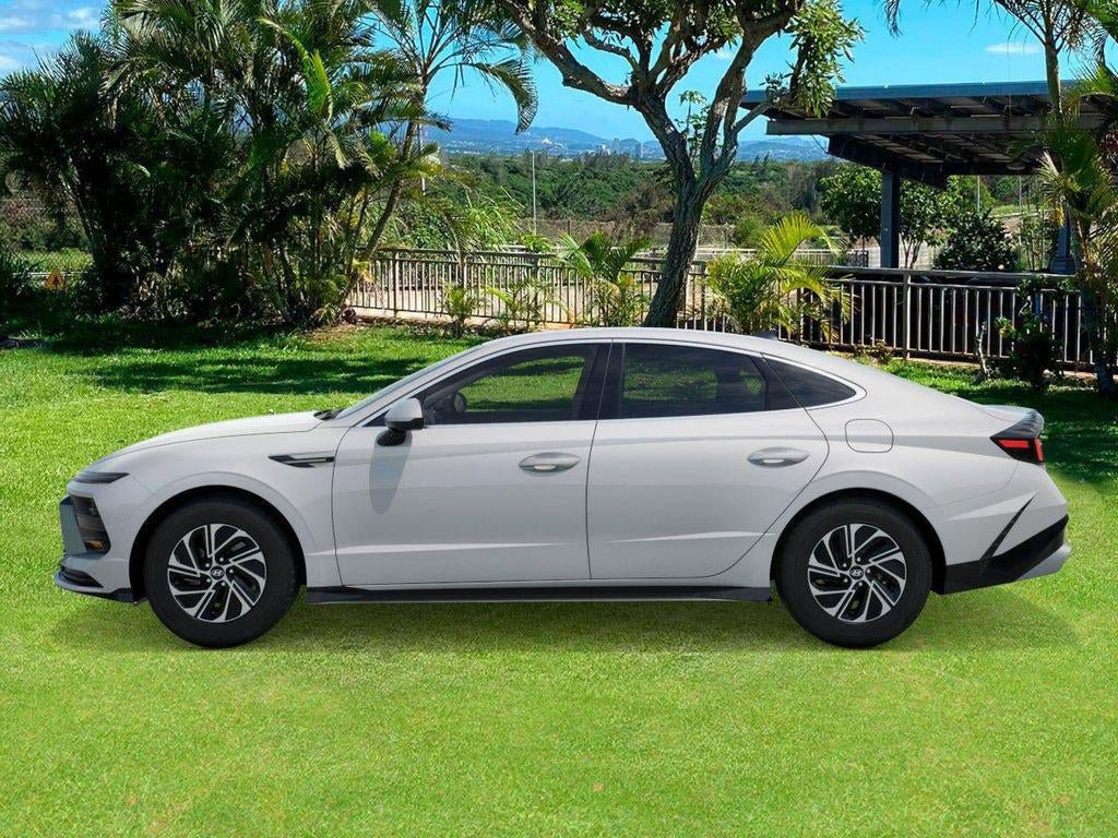 New 2026 Hyundai Sonata Blue FWD image 3