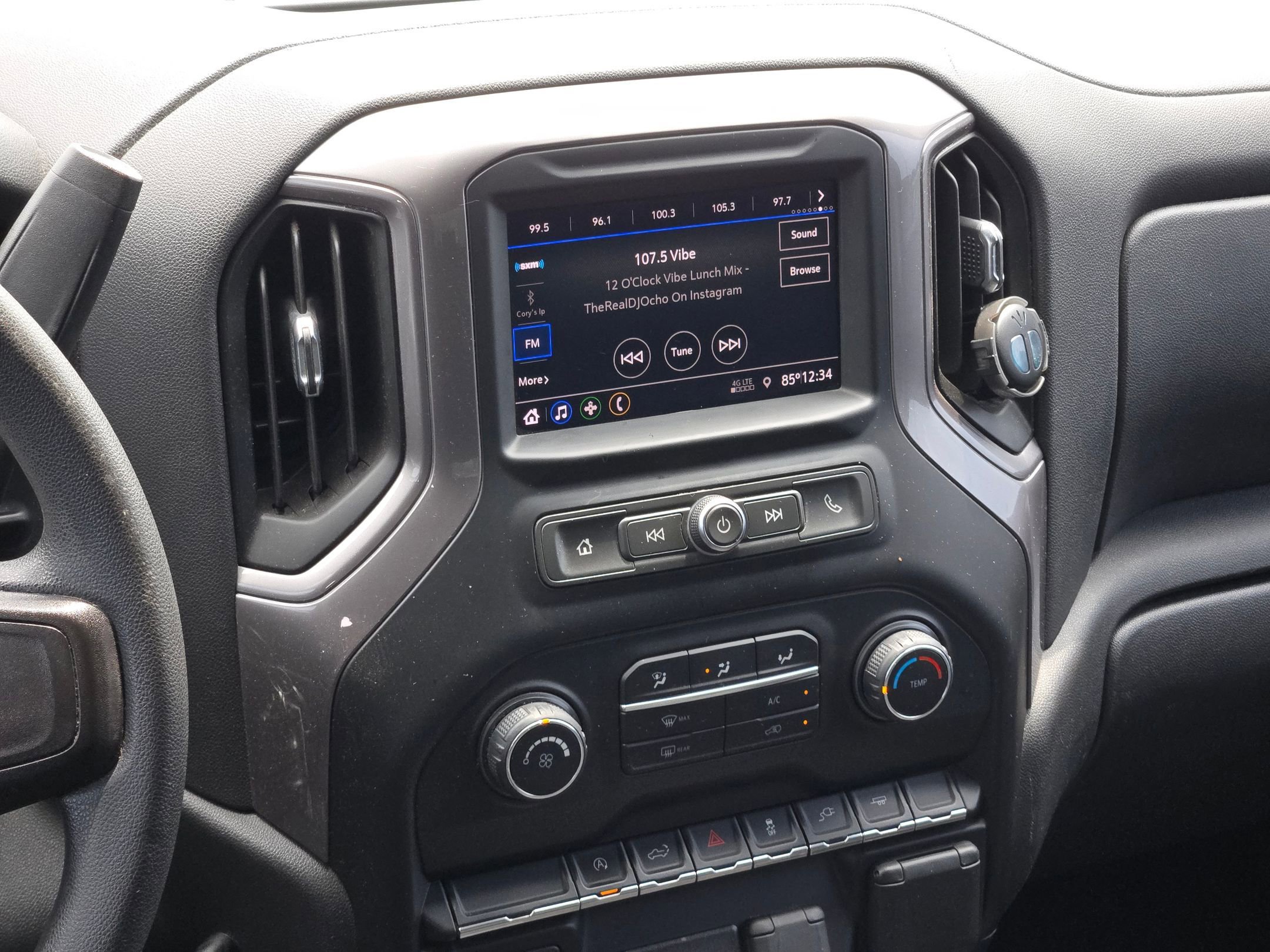 Used 2020 Chevrolet Silverado 1500 Custom w/ Custom Value Package RWD image 14