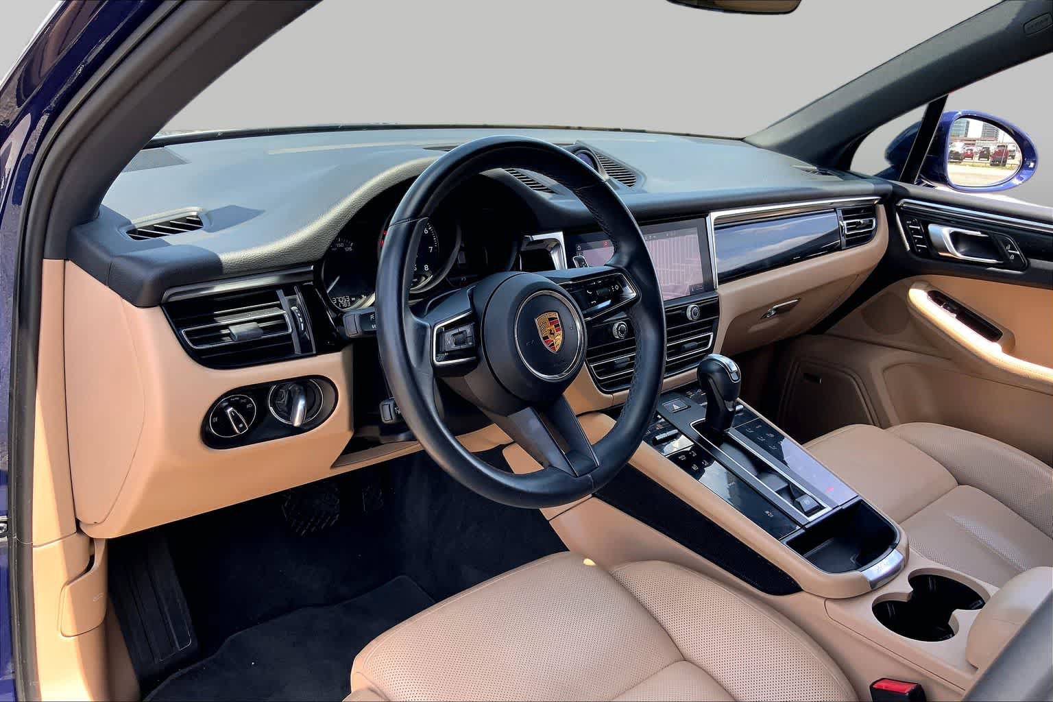 Used 2023 Porsche Macan Turbo AWD/4WD image 23