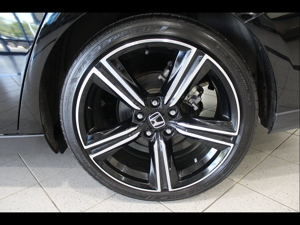 Used 2025 Honda Accord Sport image 12