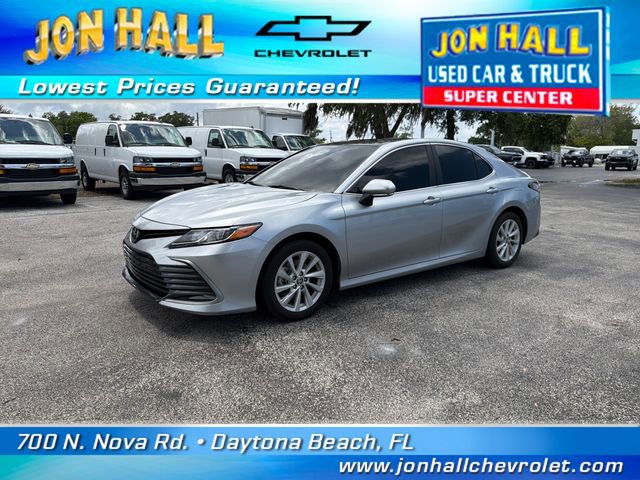Used 2024 Toyota Camry LE w/ Convenience Package FWD image 2
