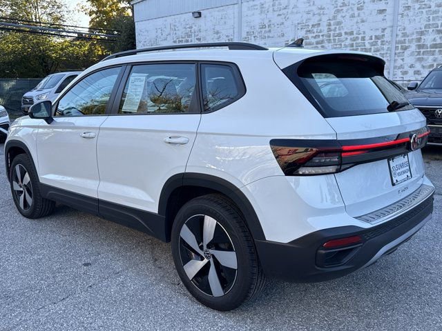 Used 2025 Volkswagen Taos S AWD/4WD image 7