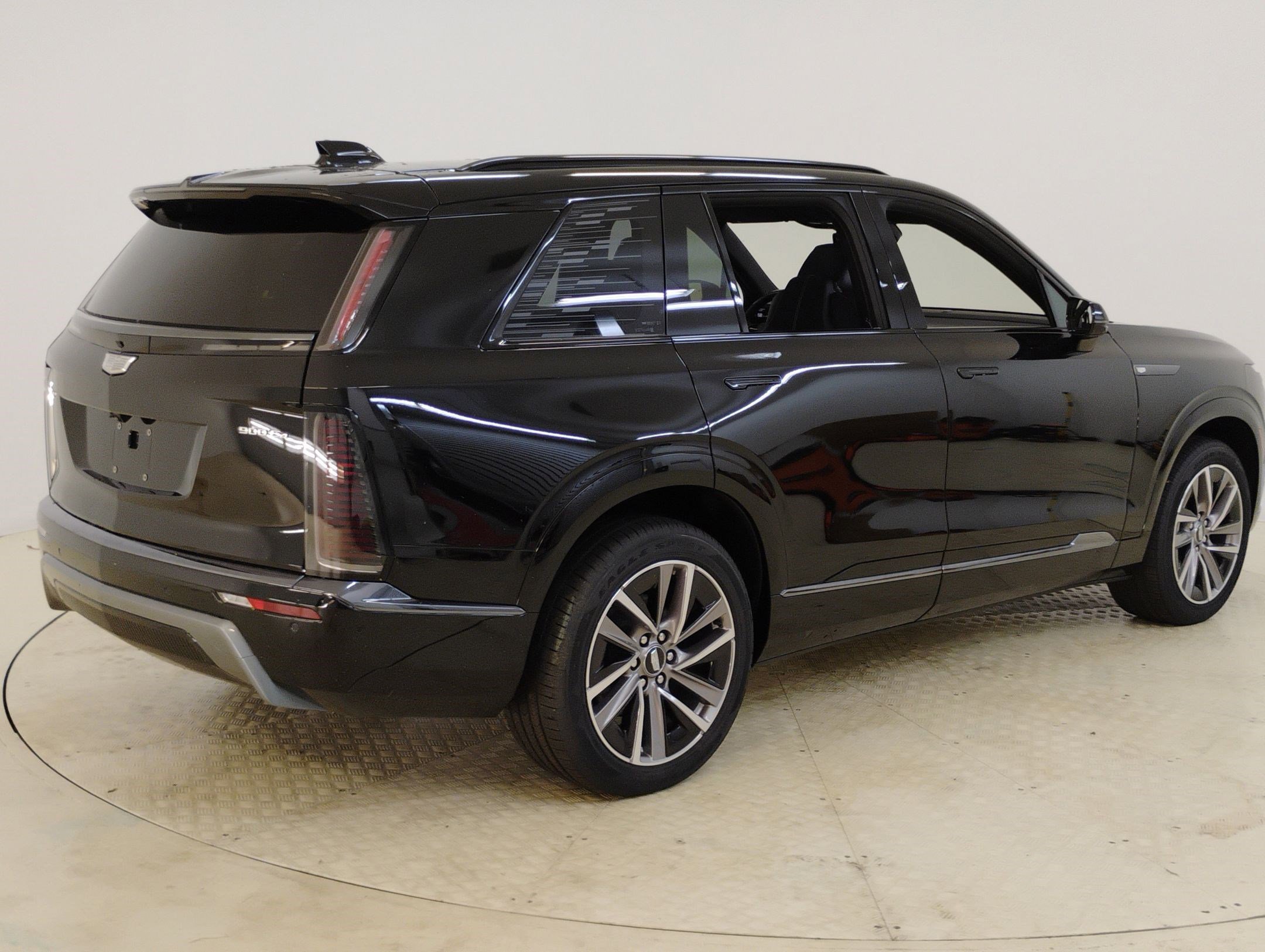 New 2026 Cadillac Vistiq Sport w/ LPO, Floor Liner Package image 9