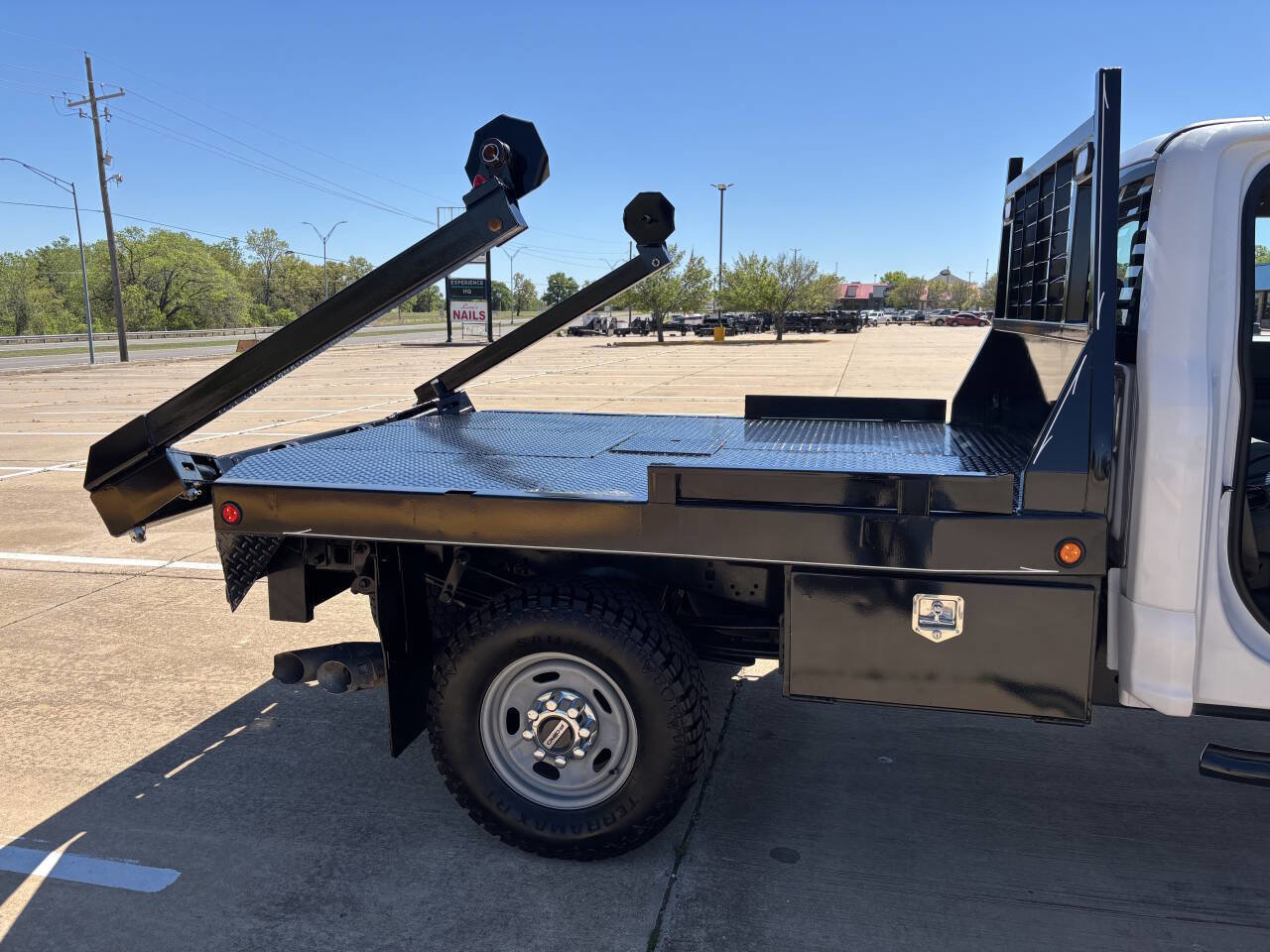 Used 2019 Ford F250 XL w/ Power Equipment Group image 5