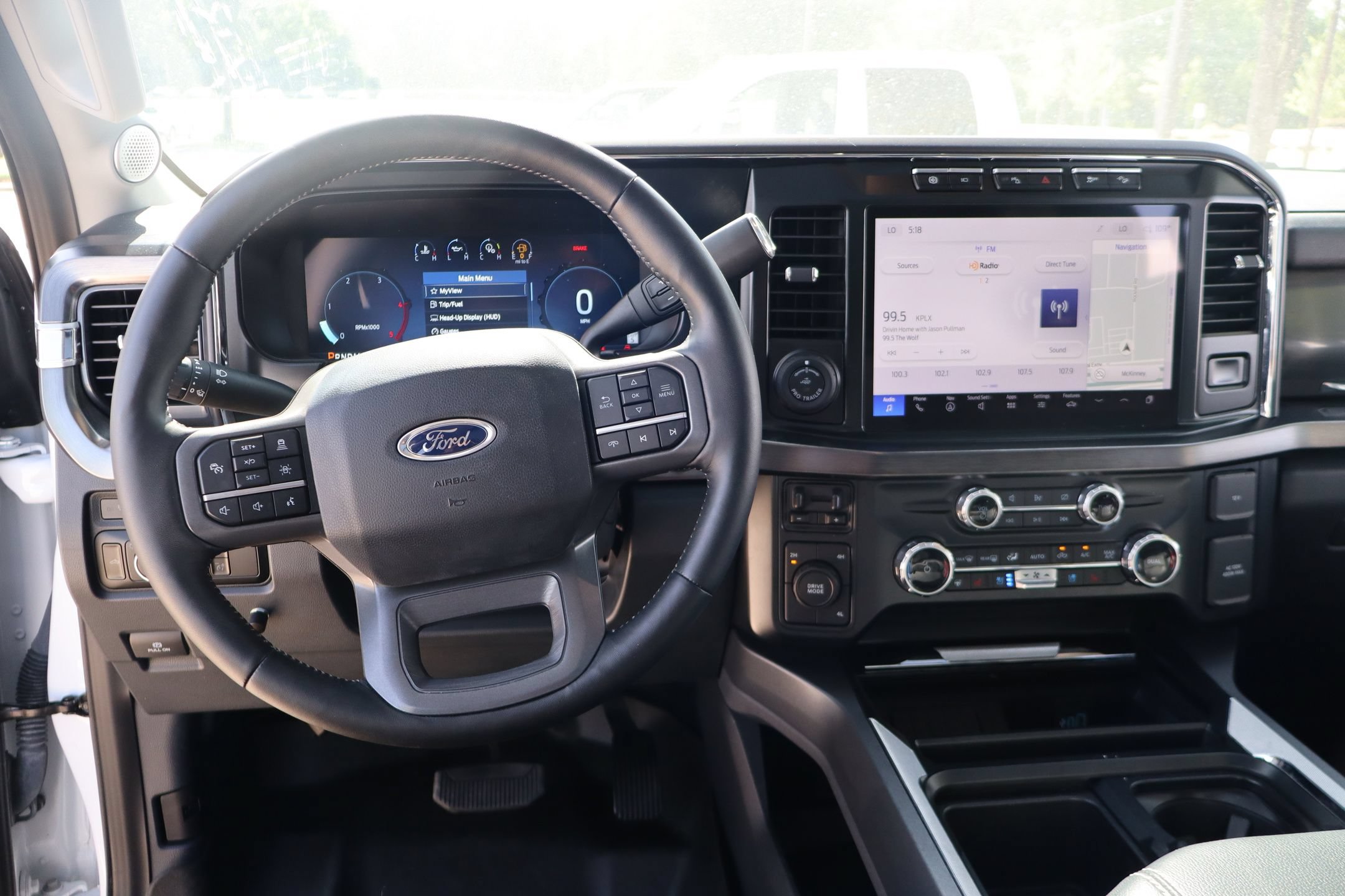 Used 2023 Ford F350 Lariat w/ Lariat Ultimate Package AWD/4WD image 19