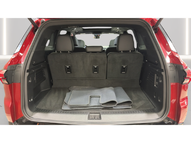 Used 2025 Buick Enclave Sport Touring w/ Power Package AWD/4WD image 22