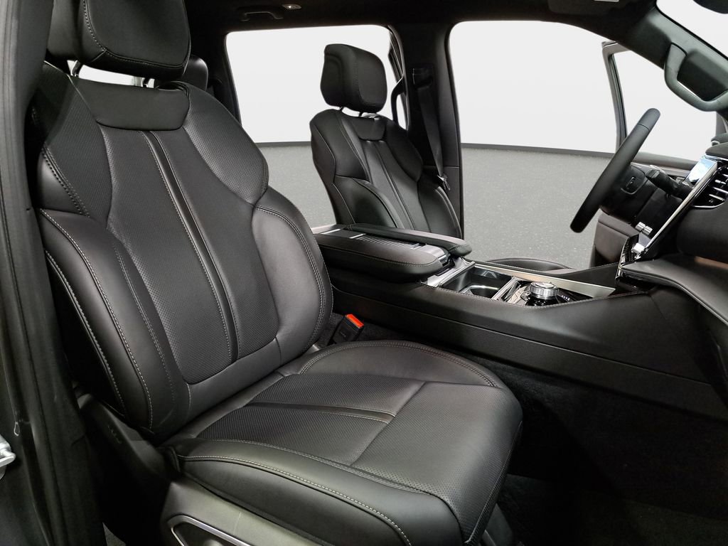 New 2026 Jeep Grand Wagoneer Limited w/ Premium Group II image 10