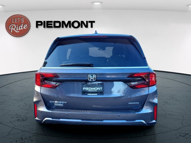 Used 2025 Honda Odyssey Touring image 8