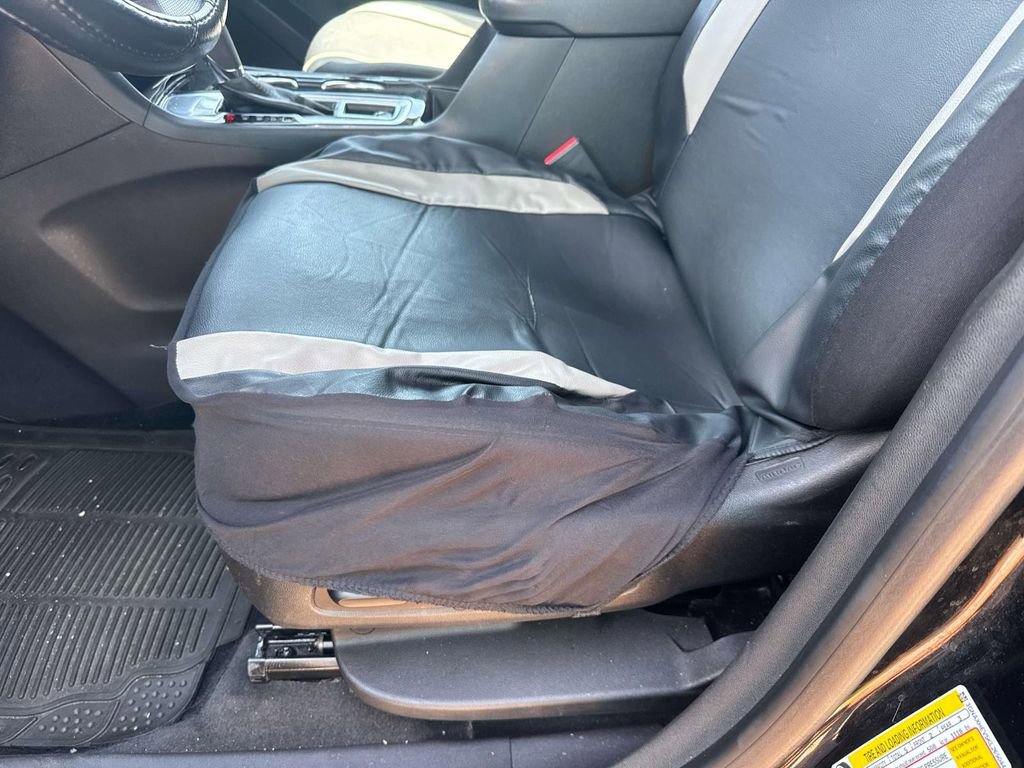 Used 2019 Chevrolet Equinox LS w/ LS Convenience Package FWD image 17