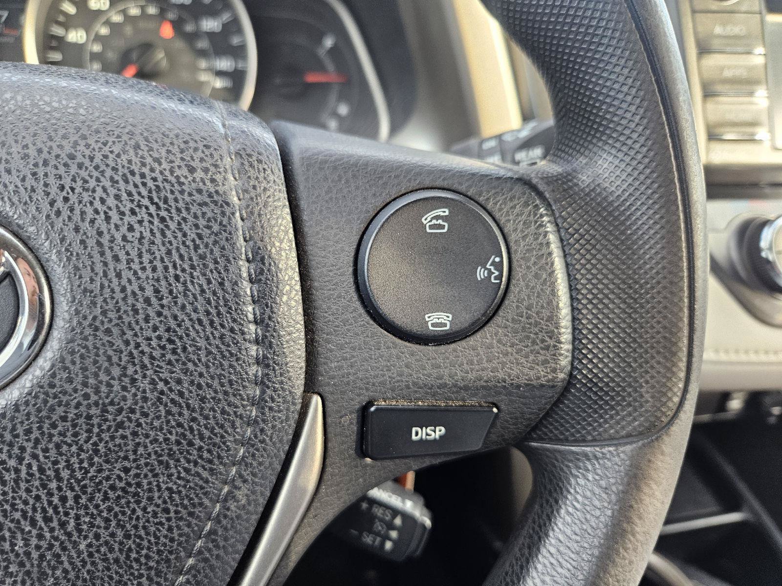 Used 2015 Toyota RAV4 XLE AWD/4WD image 7