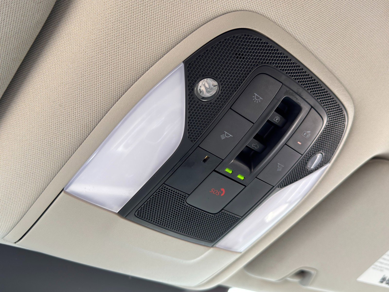 Used 2025 INFINITI QX60 Luxe FWD image 35