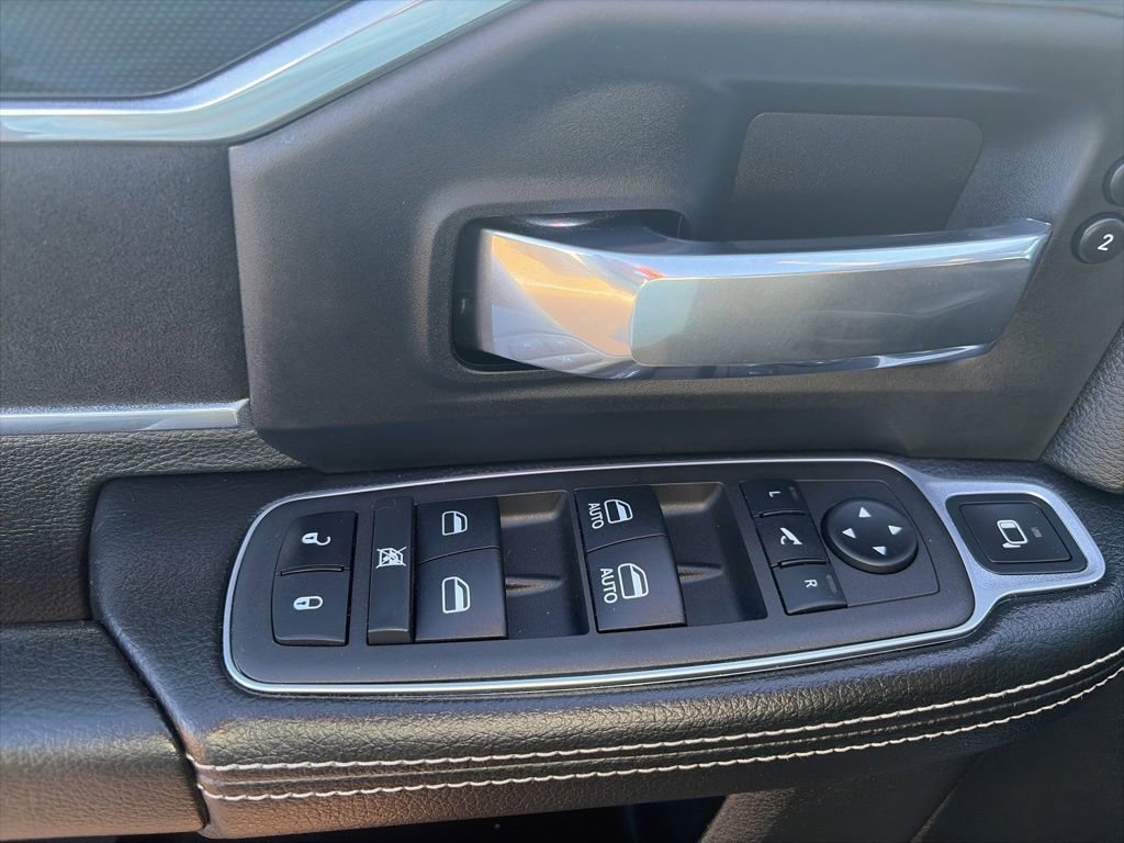 Used 2022 RAM 2500 Laramie w/ Night Edition AWD/4WD image 17