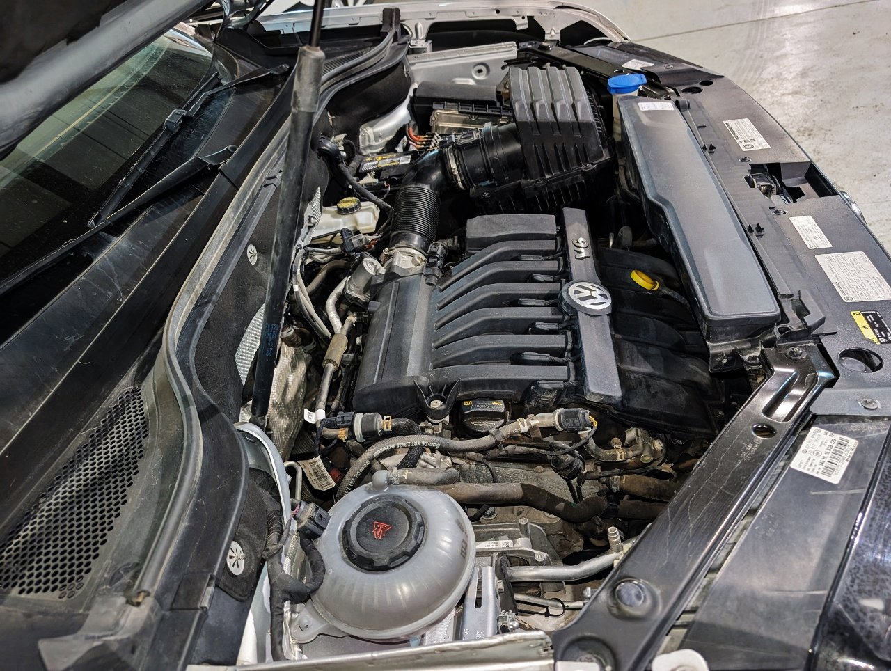 Used 2018 Volkswagen Atlas SE image 54