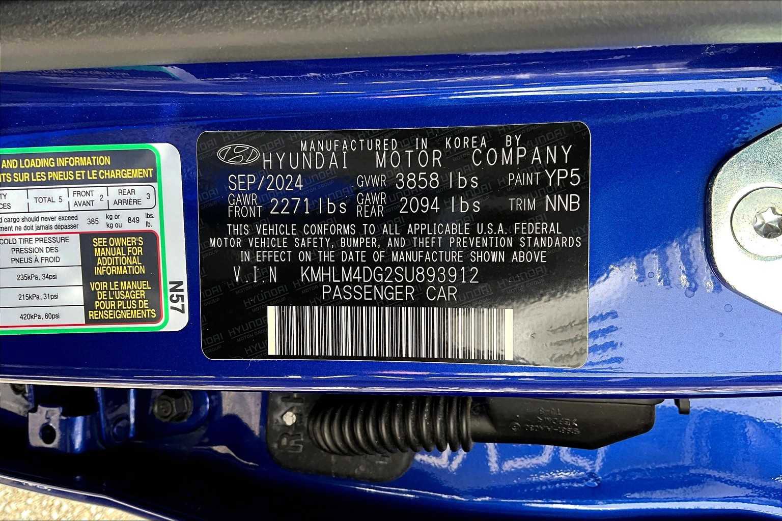 Used 2025 Hyundai Elantra Sport image 36