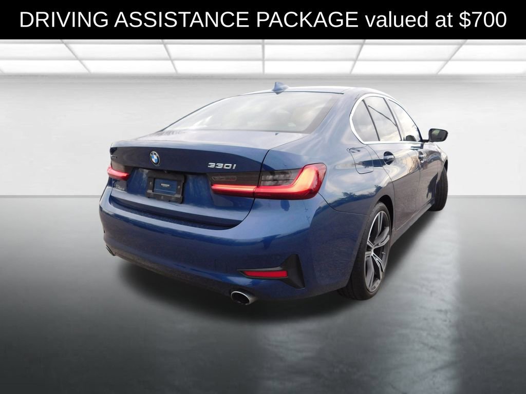 Used 2022 BMW 330i xDrive Sedan w/ Premium Package image 6
