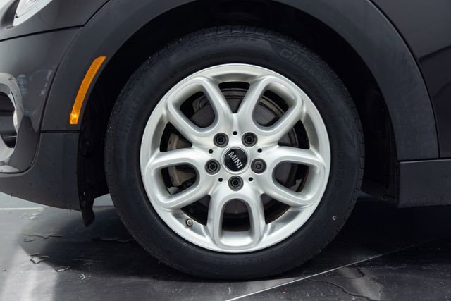 Used 2015 MINI Cooper 2-Door Hardtop FWD image 26
