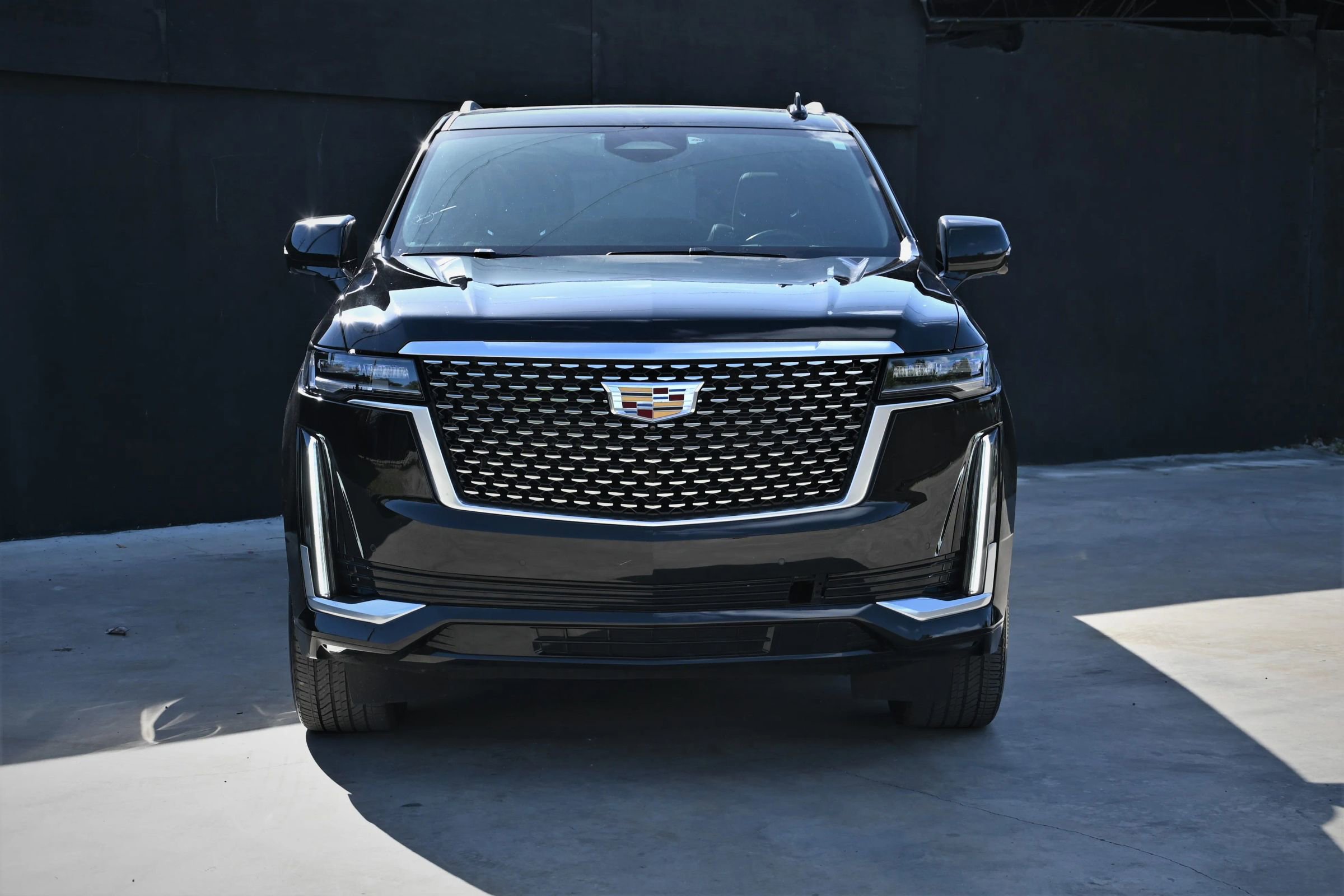 Used 2023 Cadillac Escalade Premium Luxury RWD video 2