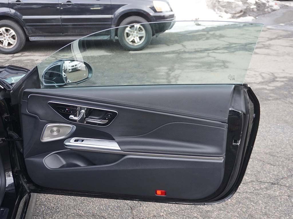 Used 2024 Mercedes-Benz CLE 300 4MATIC Coupe image 26