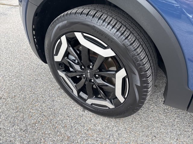 Used 2025 Kia Telluride S image 48