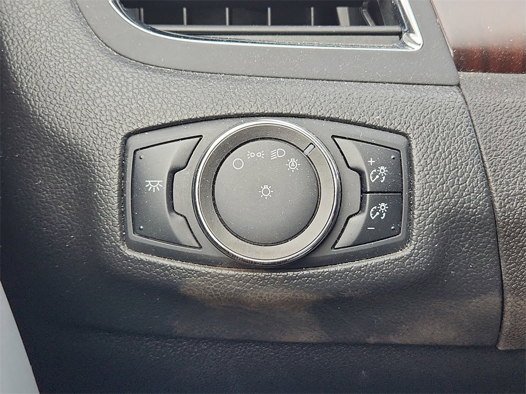 Used 2014 Ford Edge Limited image 21