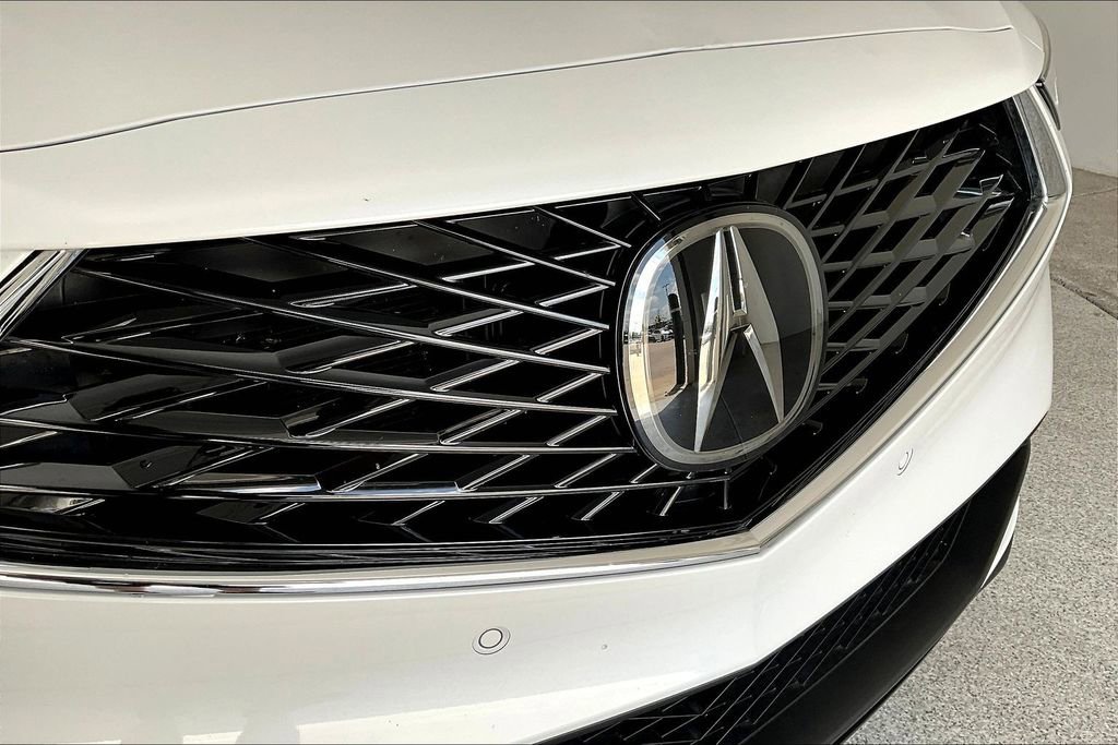 Certified 2026 Acura MDX w/ Technology Package FWD image 35