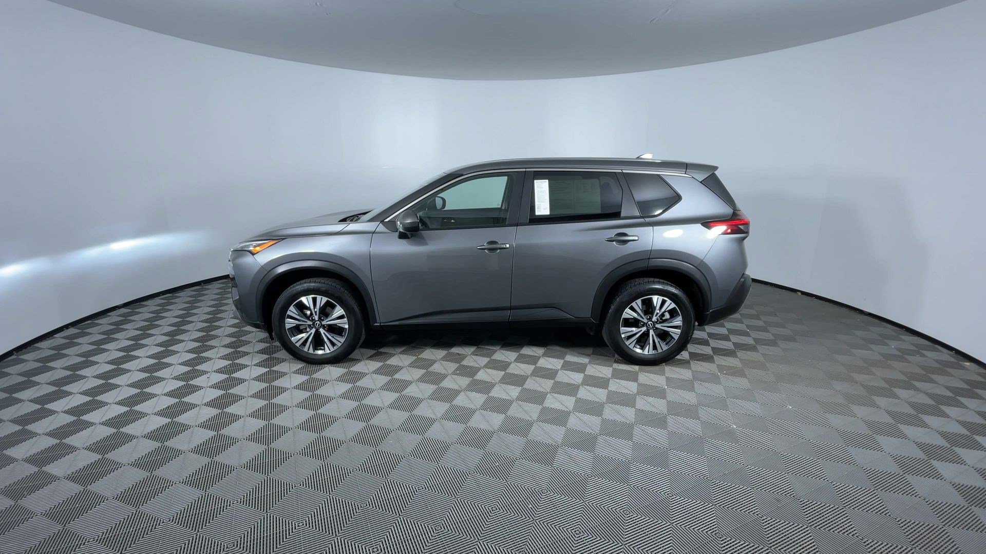 Certified 2023 Nissan Rogue SV image 5