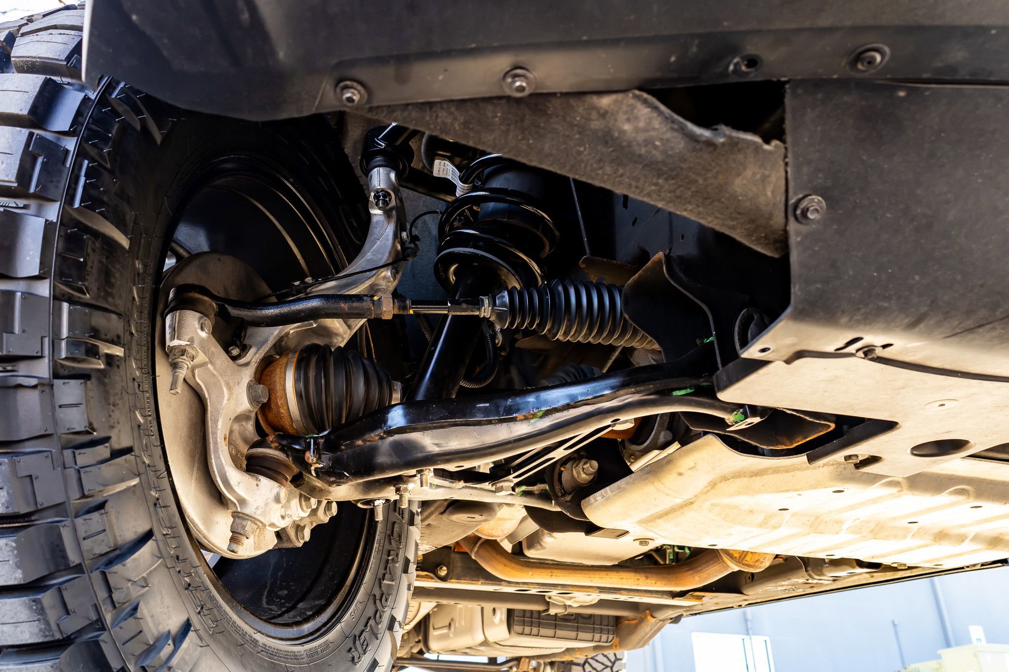 Used 2023 GMC Yukon SLE w/ Max Trailering Package image 13