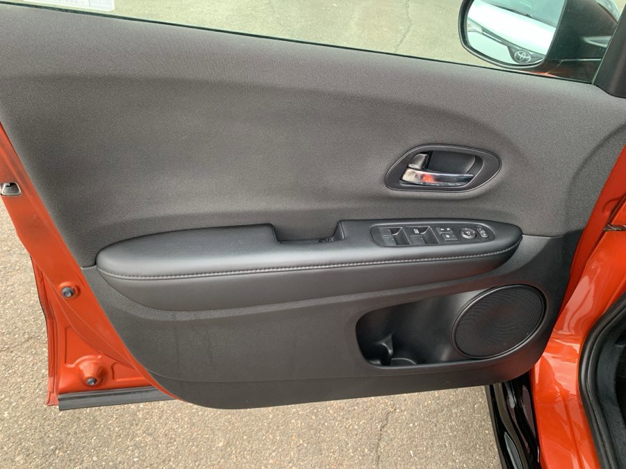 Used 2020 Honda HR-V Sport image 9