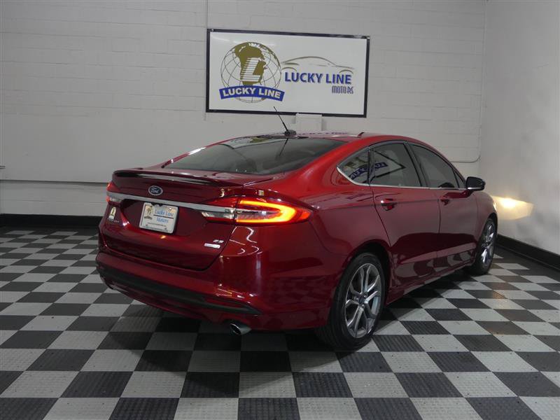 Used 2017 Ford Fusion SE w/ Equipment Group 201A FWD image 10