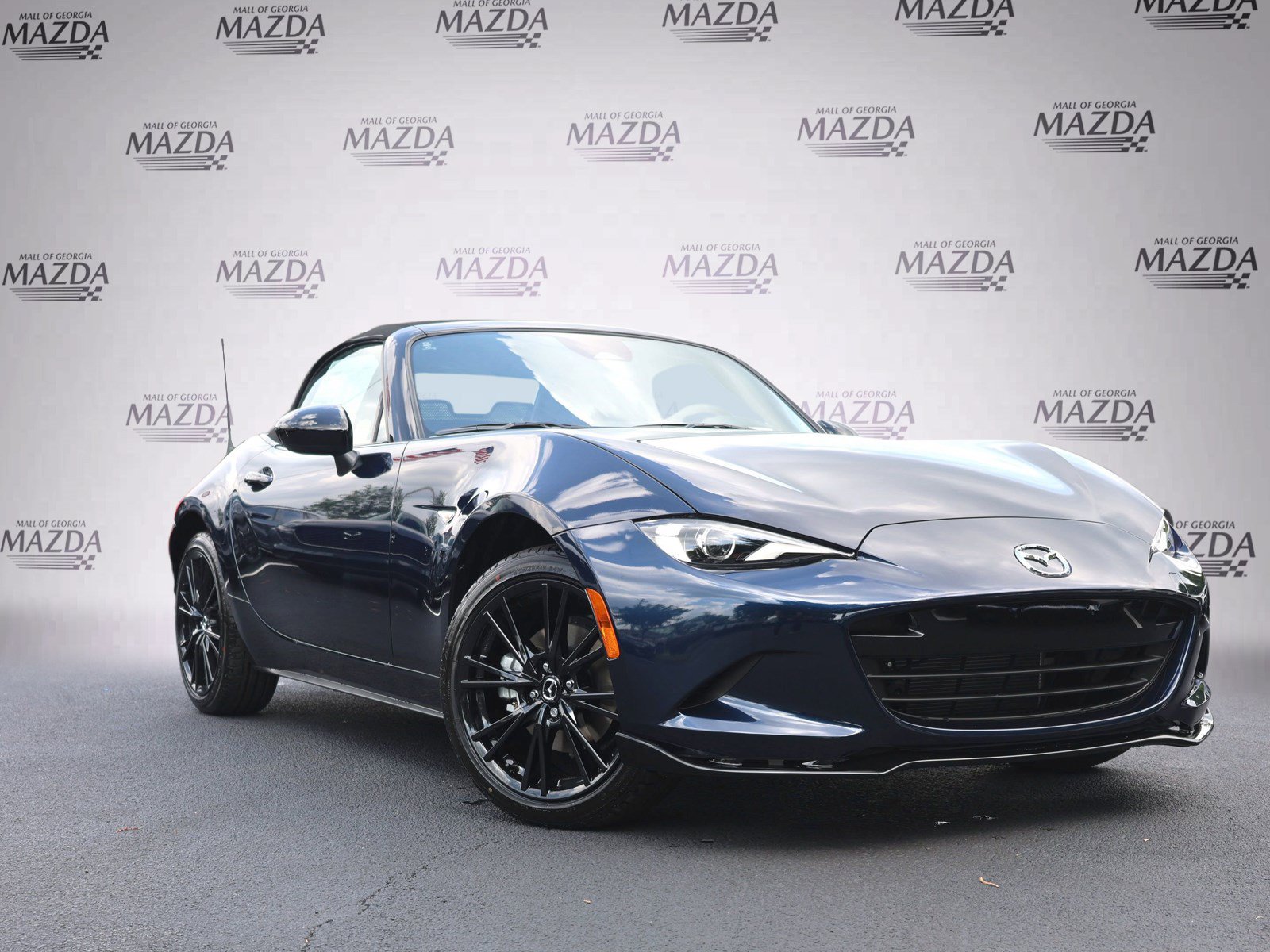 New 2026 MAZDA MX-5 Miata Club w/ Interior Package RWD image 2