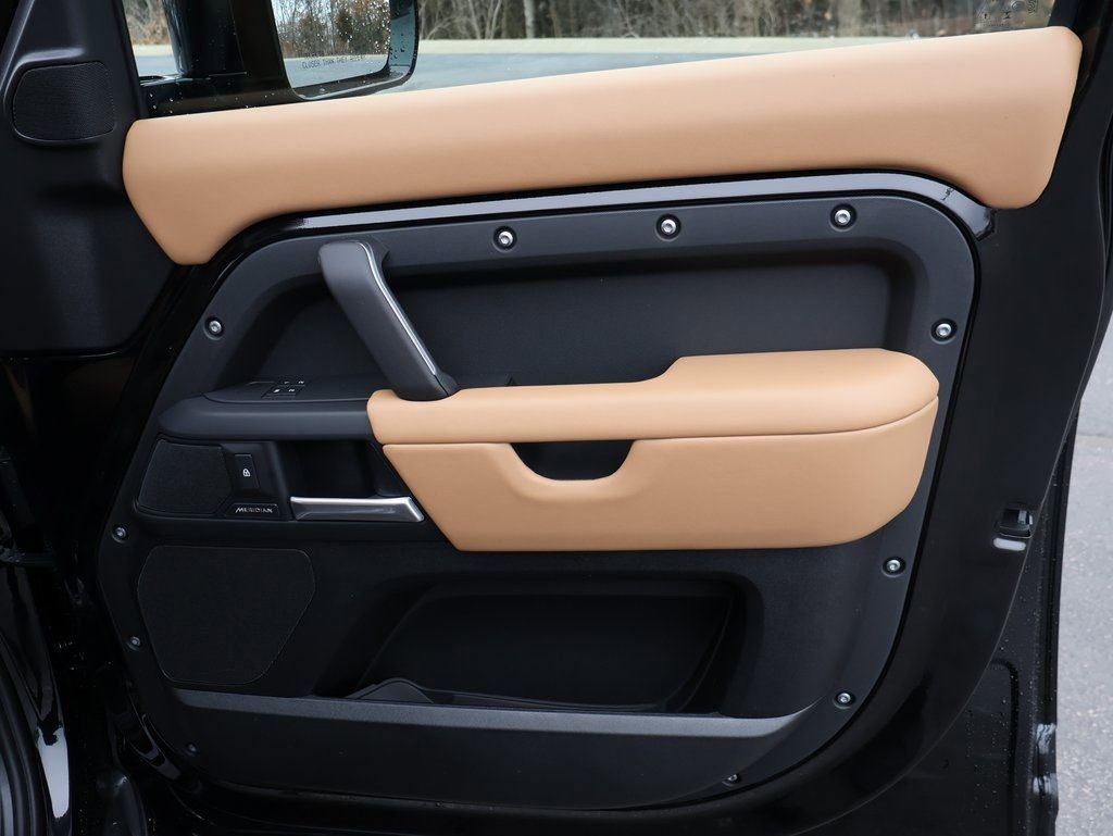 New 2026 Land Rover Defender 110 S image 12