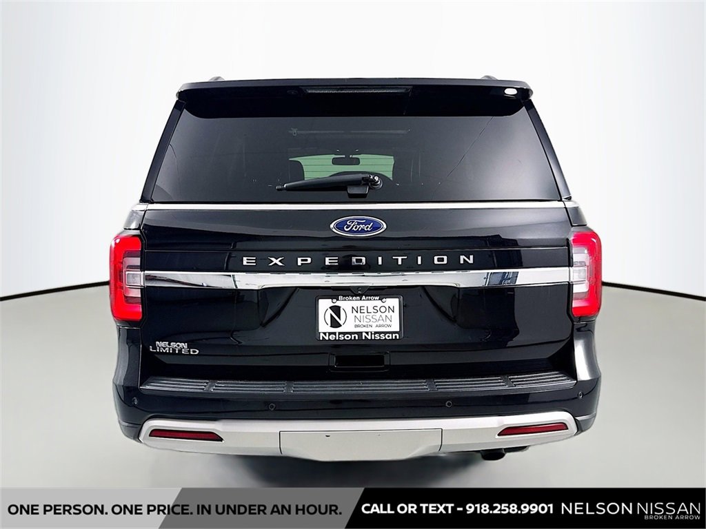 Used 2022 Ford Expedition Limited image 6
