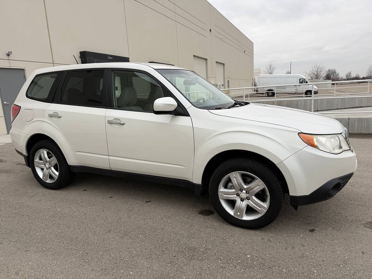 Used 2009 Subaru Forester 2.5X AWD/4WD image 16