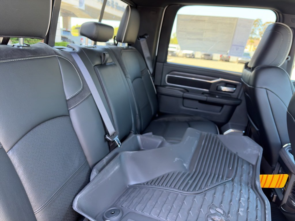 New 2026 RAM 3500 Laramie AWD/4WD image 25