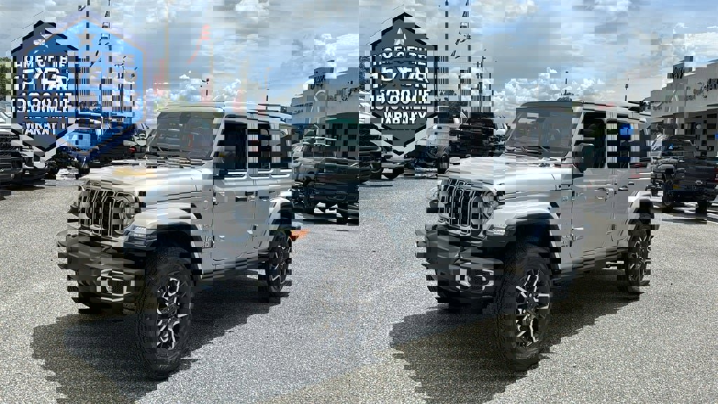New 2024 Jeep Wrangler Unlimited Sahara w/ Technology Group