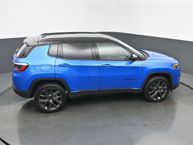 New 2026 Jeep Compass Limited w/ Sun, Sound & Navigation Group AWD/4WD image 40