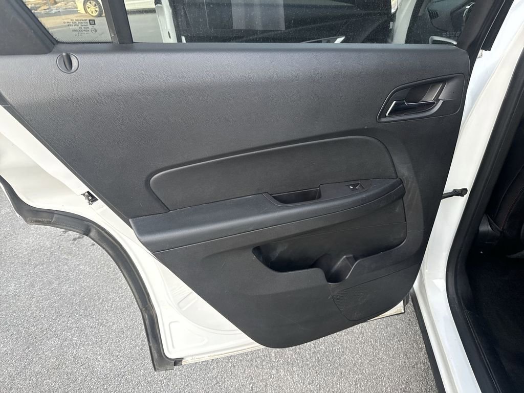 Used 2015 GMC Terrain SLT w/ Chrome Edition image 25