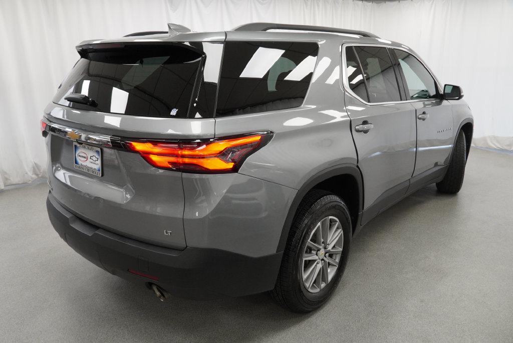 Used 2023 Chevrolet Traverse LT FWD image 25