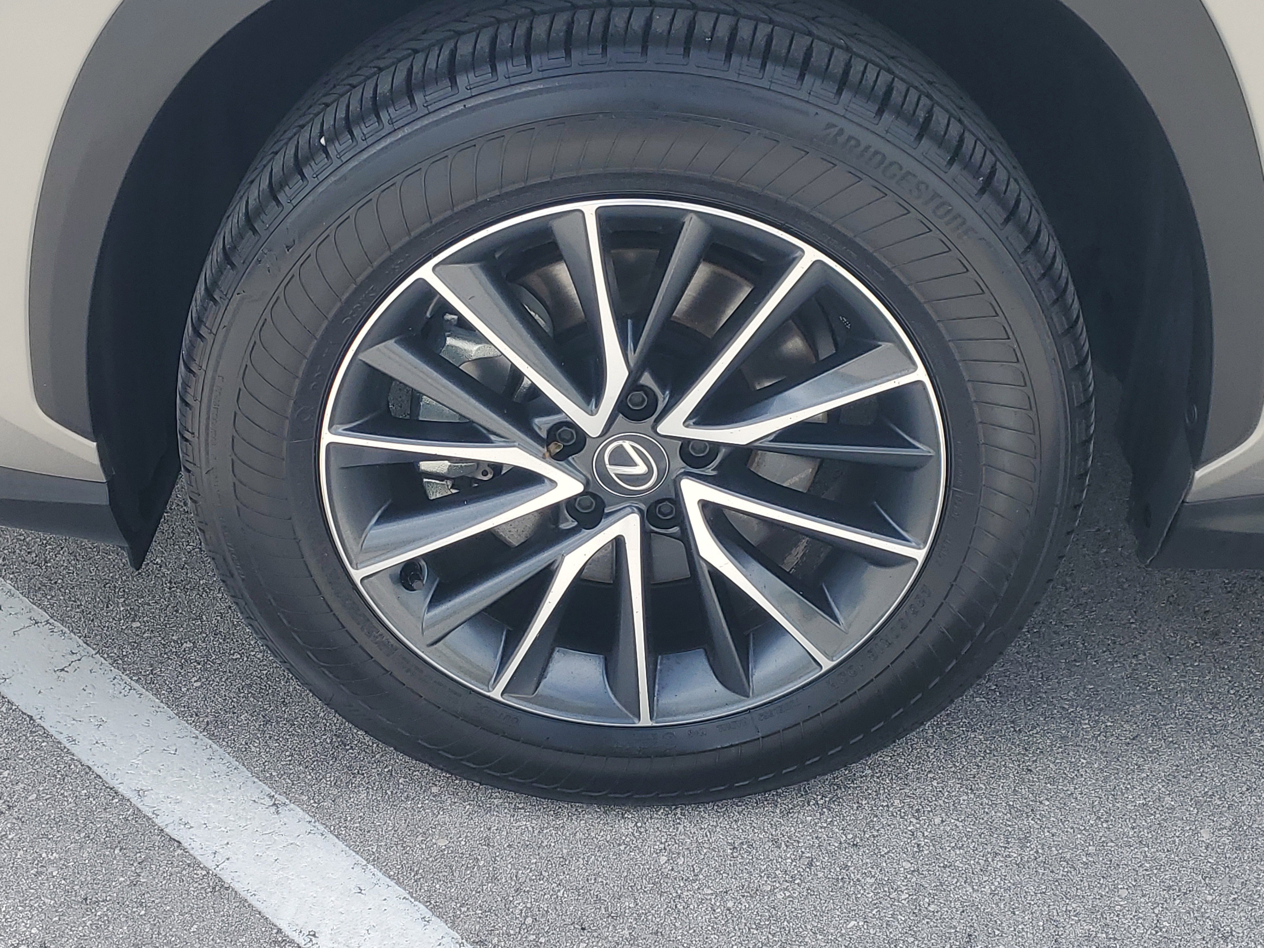 Used 2025 Lexus NX 250 FWD w/ Accessory Package (Z1) image 6